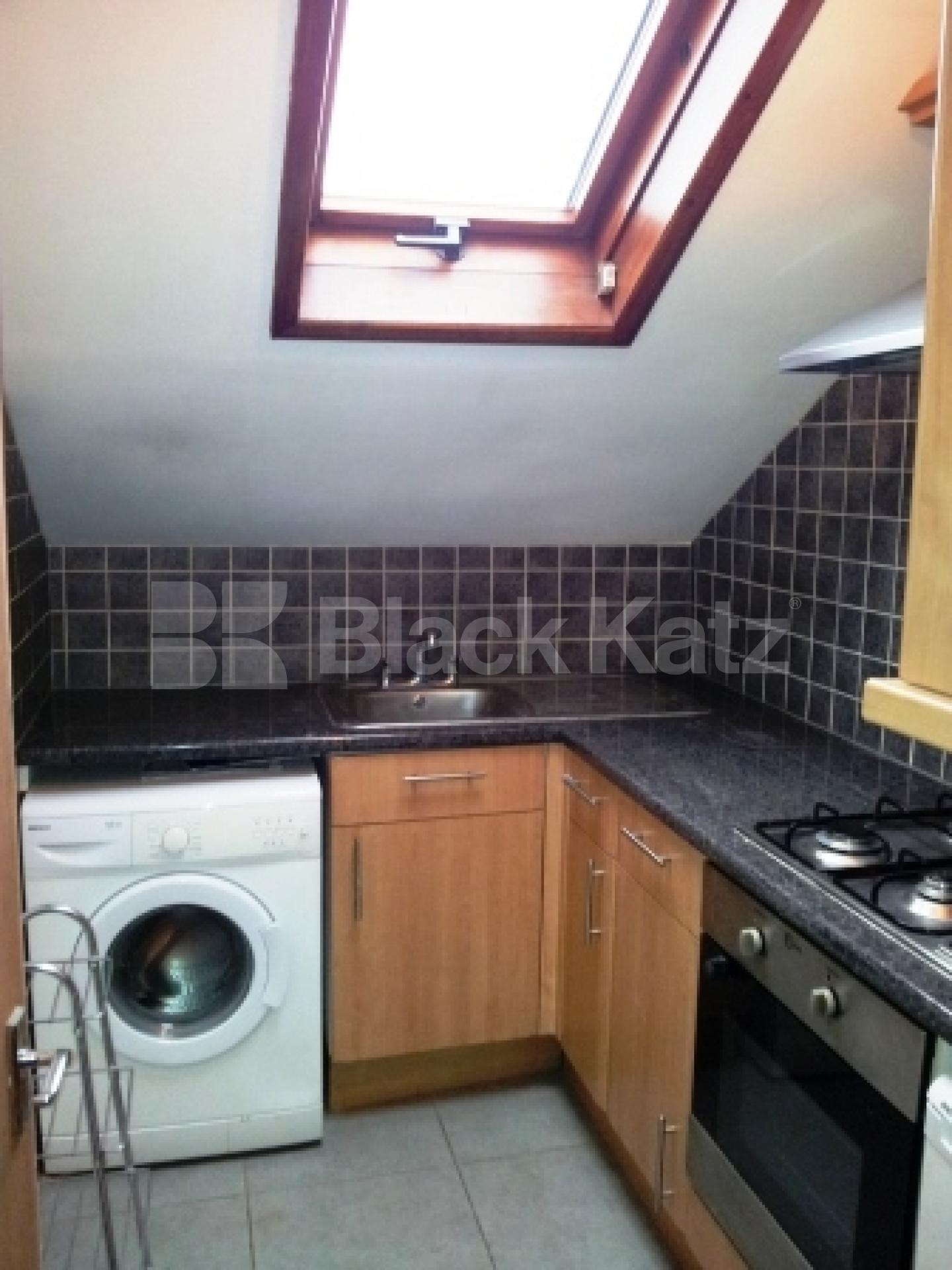 			EXCELLENT FLAT!, 1 Bedroom, 1 bath, 1 reception Flat			 Park Ave, ALEXANDRA PALACE N22